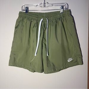 Nike Men's Woven Flow Green Shorts Large